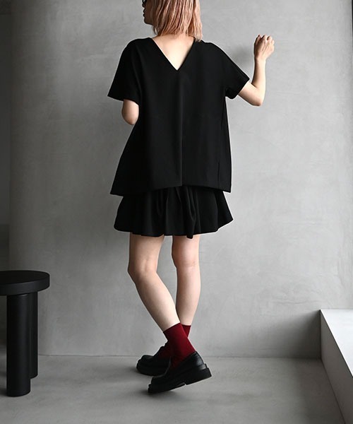 WILLFULLY（ウィルフリー）の「constructive tuck culottes S/PT（その他パンツ・レディース・ブラック/チャコールグレー/ベージュ系その他・FREE）」の20枚目の写真