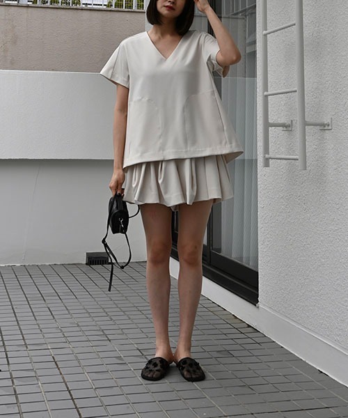 WILLFULLY（ウィルフリー）の「constructive tuck culottes S/PT（その他パンツ・レディース・ブラック/チャコールグレー/ベージュ系その他・FREE）」の22枚目の写真