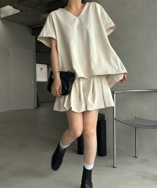 WILLFULLY（ウィルフリー）の「constructive tuck culottes S/PT（その他パンツ・レディース・ブラック/チャコールグレー/ベージュ系その他・FREE）」の10枚目の写真