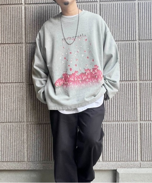 meagratia(メアグラーティア)の「fire pattern graphic sweat(スウェット・メンズ・ブラック/グレー・1/2)」の2枚目の写真