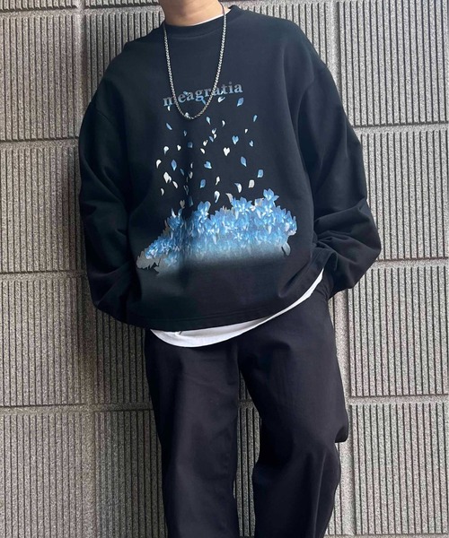 meagratia(メアグラーティア)の「fire pattern graphic sweat(スウェット・メンズ・ブラック/グレー・1/2)」の3枚目の写真