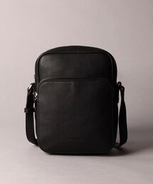   ミニマルフォーカスウエストバッグ ボディーバッグ Amazon.co.jp: (カルバンクライン) CALVIN KLEIN ミニマル