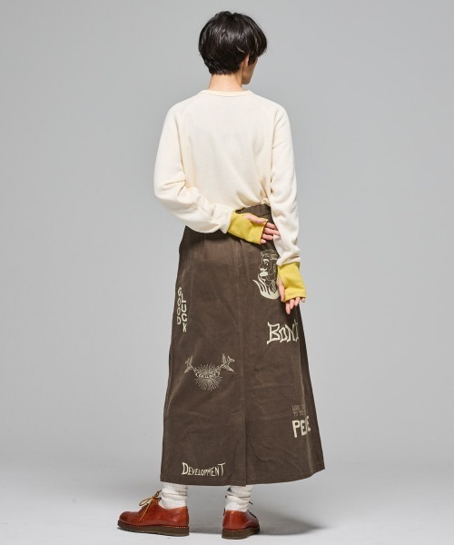 KRIFF MAYER Lady's Collection（クリフメイヤーレディースコレクション）の「【綿100%】レタリングスカート（スカート・レディース・カーキ/アイボリー/チャコール/ダークブラウン/キャメル・LARGE/MEDIUM）」の14枚目の写真