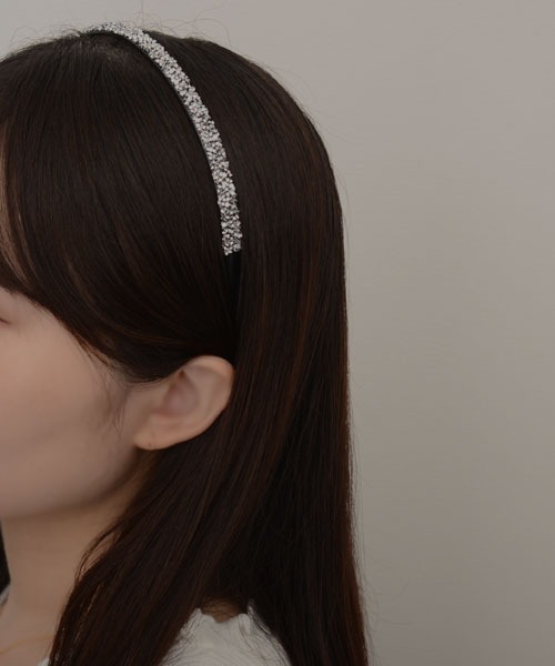 VIBGYOR Women（ヴィブジョー　ウィメン）の「【resonance】キラキラ ラインストーン コームカチューシャ【オケージョン】（カチューシャ・レディース・グレー系/ブラック系/ブルー系/シルバー系・FREE）」の15枚目の写真