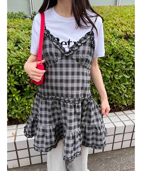 WC(ダブル シー)の「《2way》フリル切替チェックキャミワンピース(ワンピース・レディース・ワインレッド/ブラウン/ブラック・FREE)」の10枚目の写真