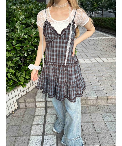 WC(ダブル シー)の「《2way》フリル切替チェックキャミワンピース(ワンピース・レディース・ワインレッド/ブラウン/ブラック・FREE)」の15枚目の写真