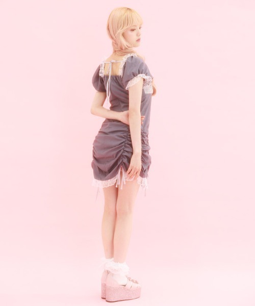 FickleBebe（フィクルベベ）の「シャーリングレースサテンワンピース（ワンピース・レディース・グレー/ブラック・0/1）」の12枚目の写真
