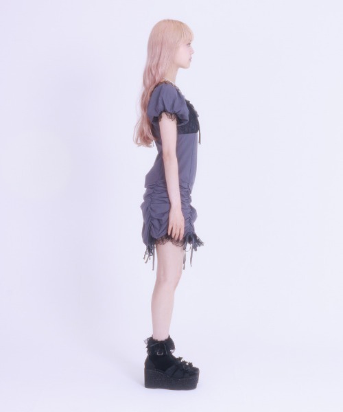 FickleBebe（フィクルベベ）の「シャーリングレースサテンワンピース（ワンピース・レディース・グレー/ブラック・0/1）」の16枚目の写真