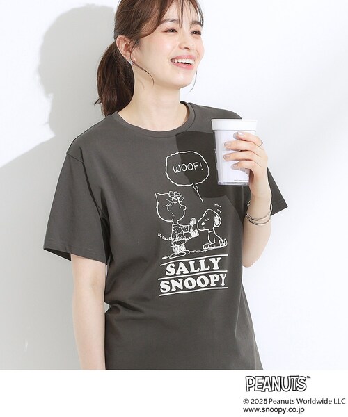 PEANUTS(ピーナッツ)の「【PEANUTS】ひんやりTシャツ(Tシャツ/カットソー・レディース・チャコールグレー/ベージュ系その他3/ブラック/イエロー系その他/ブラウン系/ライトベージュ/ホワイト系1/ホワイト/ライトグレー/グリーン系/オレンジ系/チャコール・01/02/03/04)」の6枚目の写真