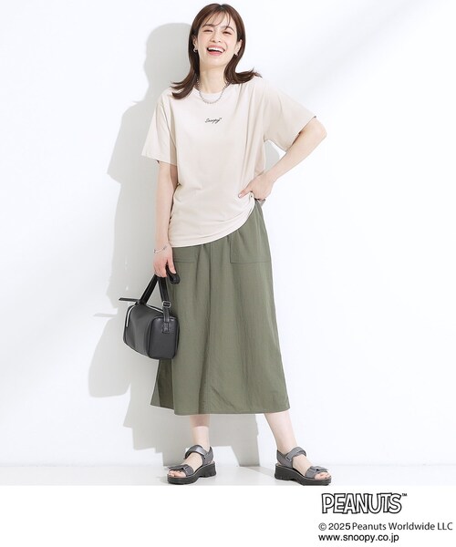 PEANUTS(ピーナッツ)の「【PEANUTS】ひんやりTシャツ(Tシャツ/カットソー・レディース・チャコールグレー/ベージュ系その他3/ブラック/イエロー系その他/ブラウン系/ライトベージュ/ホワイト系1/ホワイト/ライトグレー/グリーン系/オレンジ系/チャコール・01/02/03/04)」の19枚目の写真