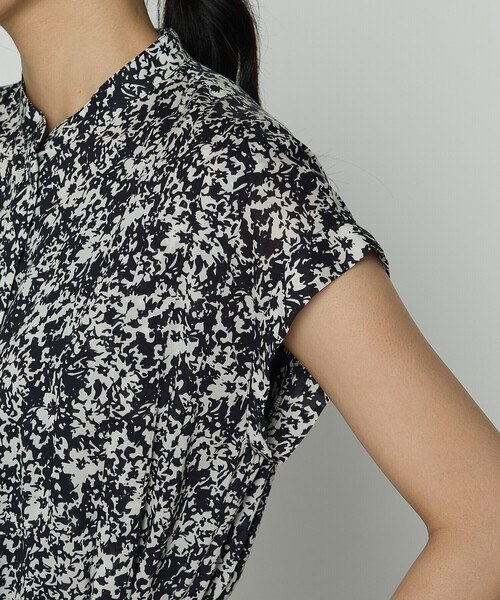 K.T KIYOKO TAKASE（キヨコタカセ）の「キュプラコットンフラワープリント ドレス（ワンピース・レディース・ネイビー/チャコール・9号/7号）」の15枚目の写真