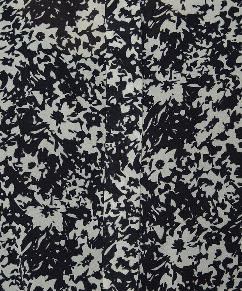 K.T KIYOKO TAKASE（キヨコタカセ）の「キュプラコットンフラワープリント ドレス（ワンピース・レディース・ネイビー/チャコール・9号/7号）」の19枚目の写真