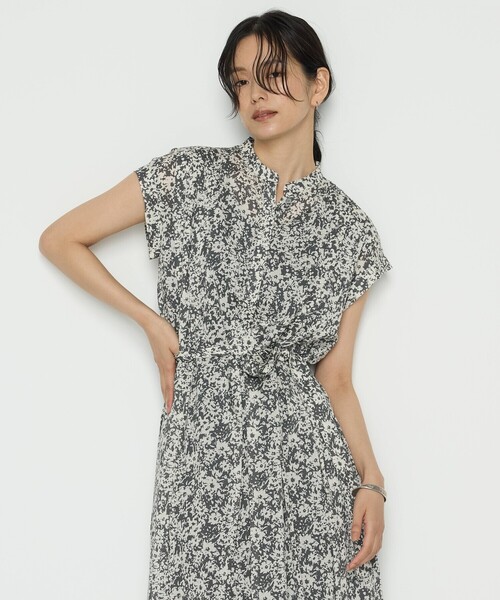 K.T KIYOKO TAKASE（キヨコタカセ）の「キュプラコットンフラワープリント ドレス（ワンピース・レディース・ネイビー/チャコール・9号/7号）」の20枚目の写真