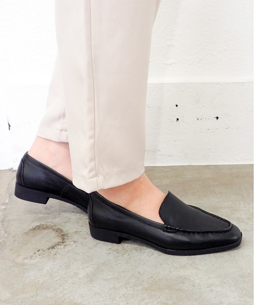 cava cava（サヴァサヴァ）の「モカシンシューズ　1320687（スリッポン・レディース・ブラック/グレイッシュベージュ・22.5cm/23cm/23.5cm/24cm/24.5cm）」の14枚目の写真