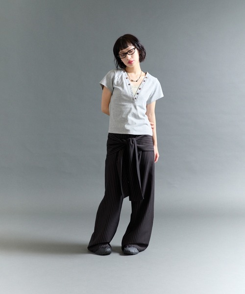 FTW(エフティダブリュー)の「2WAY HENRY BUTTON TOP(Tシャツ/カットソー・レディース・ネイビー/グレー/ブラック・SMALL/MEDIUM)」の11枚目の写真