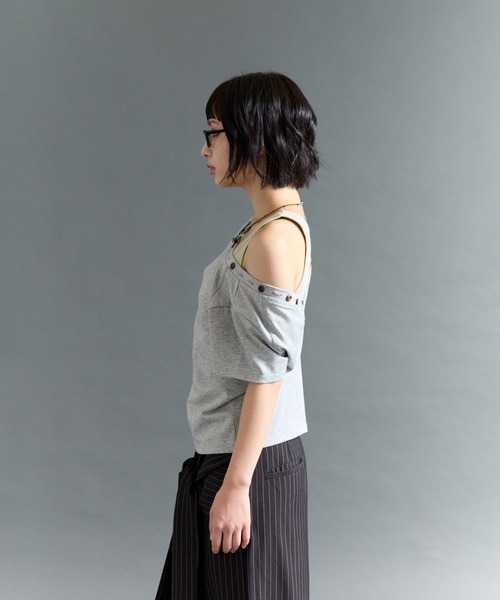 FTW(エフティダブリュー)の「2WAY HENRY BUTTON TOP(Tシャツ/カットソー・レディース・ネイビー/グレー/ブラック・SMALL/MEDIUM)」の4枚目の写真