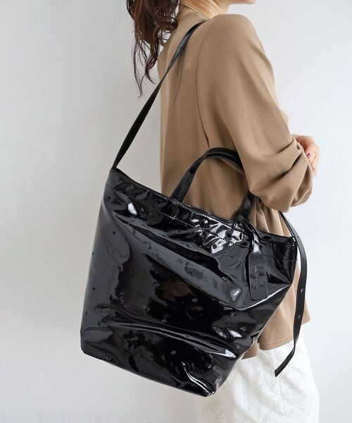 le.coeur blanc(ルクールブラン)の「ドット刺繍2wayトート(トートバッグ・レディース・シルバー/ブラック/ベージュ・FREE)」の6枚目の写真