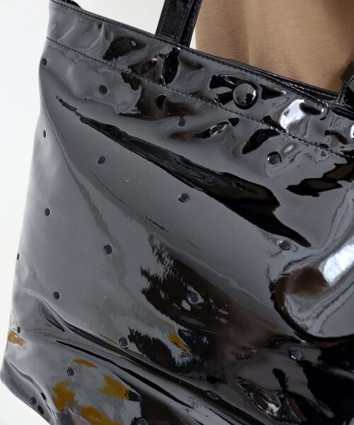 le.coeur blanc(ルクールブラン)の「ドット刺繍2wayトート(トートバッグ・レディース・シルバー/ブラック/ベージュ・FREE)」の7枚目の写真