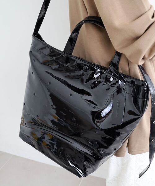 le.coeur blanc(ルクールブラン)の「ドット刺繍2wayトート(トートバッグ・レディース・シルバー/ブラック/ベージュ・FREE)」の8枚目の写真