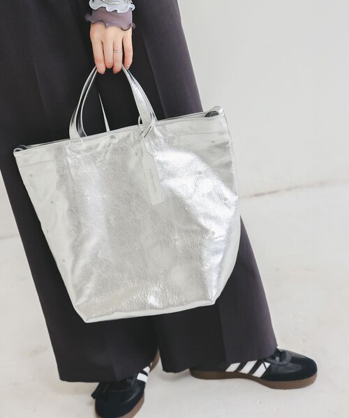 le.coeur blanc(ルクールブラン)の「ドット刺繍2wayトート(トートバッグ・レディース・シルバー/ブラック/ベージュ・FREE)」の19枚目の写真