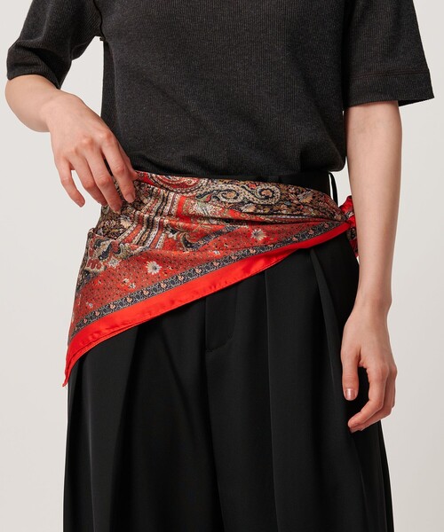 BEAUTY&YOUTH UNITED ARROWS(ビューティーアンドユースユナイテッドアローズ)の「ペイズリー×フラワーモチーフ スカーフ(バンダナ/スカーフ・レディース・オリーブ/レッド・FREE)」の8枚目の写真