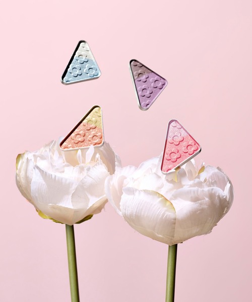 MARY QUANT(マリークワント)の「『数量限定』アイオープナー(デュオタイプ)(アイシャドウ・レディース・A019 夜永【よなが】/A017 秋桜【こすもす】/A020 茜空【あかねぞら】/A018 金木犀【きんもくせい】/S030 サクラ ピンク/S032 アイス メルト/S029 スプリング レター/S031 ミスティック モーニング・FREE)」の20枚目の写真