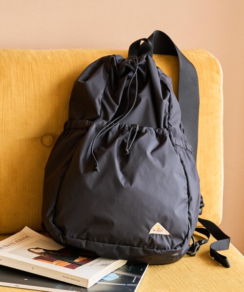 FREAK'S STORE（フリークスストア）の「限定展開 KELTY×FREAK'S STORE/ケルティ 別注 パッカブル ドローコード 巾着 リュックサック（バックパック/リュック・レディース・グレー/ブラック/ベージュ・ONE SIZE）」の2枚目の写真
