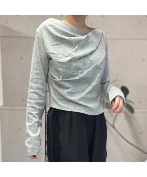 amini（アミニ）の「2WAYドレープオフショルトップス（Tシャツ/カットソー・レディース・ブラウン/ホワイト/チャコールグレー/ブラック/杢グレー/ピンク/イエロー・MEDIUM）」の4枚目の写真