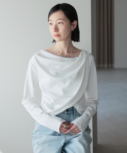 amini（アミニ）の「2WAYドレープオフショルトップス（Tシャツ/カットソー・レディース・ブラウン/ホワイト/チャコールグレー/ブラック/杢グレー/ピンク/イエロー・MEDIUM）」の2枚目の写真