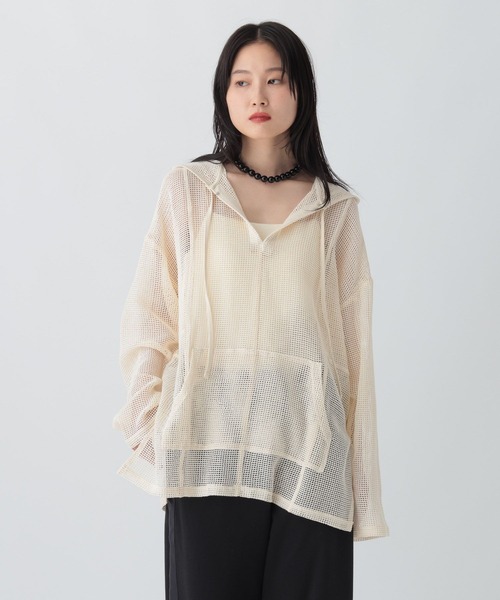 LEPSIM（レプシィム）の「メッシュフーディープルオーバー　581017（その他トップス・レディース・ブラック/アイボリー/ブルー・FREE）」の5枚目の写真