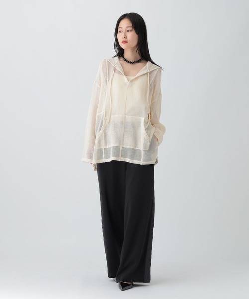 LEPSIM（レプシィム）の「メッシュフーディープルオーバー　581017（その他トップス・レディース・ブラック/アイボリー/ブルー・FREE）」の9枚目の写真