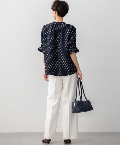23区(ニジュウサンク)の「TRストレッチギャバ ワイド パンツ(その他パンツ・レディース・グレー系/アイボリー系/ホワイト系/ブラック系/黄土色系・36/42/40/38)」の6枚目の写真