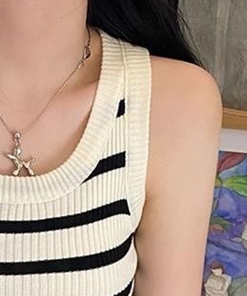 Beststore（ベストストア）の「2タイプ展開　袖なしタンクトップ ニットベスト ノースリーブ（タンクトップ・レディース・アイボリー系/カーキ系/ブラック/ブラウン/グレー/アイボリー/ブラック系その他/ベージュ・FREE）」の9枚目の写真