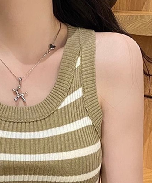 Beststore（ベストストア）の「2タイプ展開　袖なしタンクトップ ニットベスト ノースリーブ（タンクトップ・レディース・アイボリー系/カーキ系/ブラック/ブラウン/グレー/アイボリー/ブラック系その他/ベージュ・FREE）」の16枚目の写真