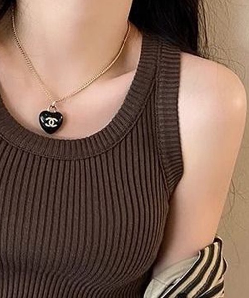 Beststore（ベストストア）の「2タイプ展開　袖なしタンクトップ ニットベスト ノースリーブ（タンクトップ・レディース・アイボリー系/カーキ系/ブラック/ブラウン/グレー/アイボリー/ブラック系その他/ベージュ・FREE）」の13枚目の写真
