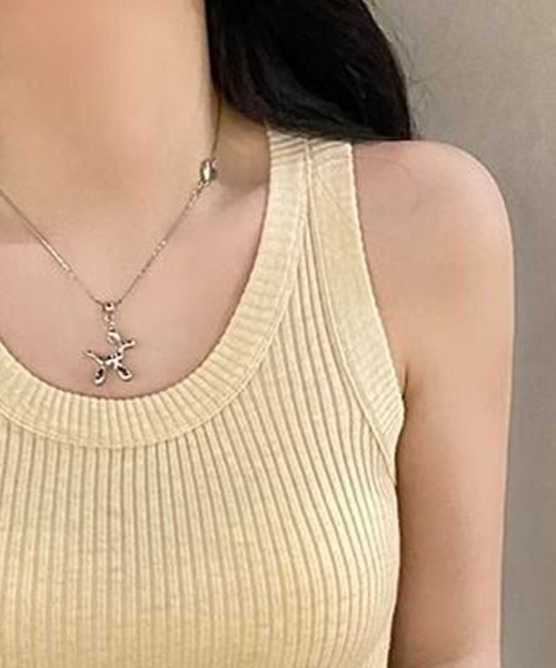 Beststore（ベストストア）の「2タイプ展開　袖なしタンクトップ ニットベスト ノースリーブ（タンクトップ・レディース・アイボリー系/カーキ系/ブラック/ブラウン/グレー/アイボリー/ブラック系その他/ベージュ・FREE）」の12枚目の写真