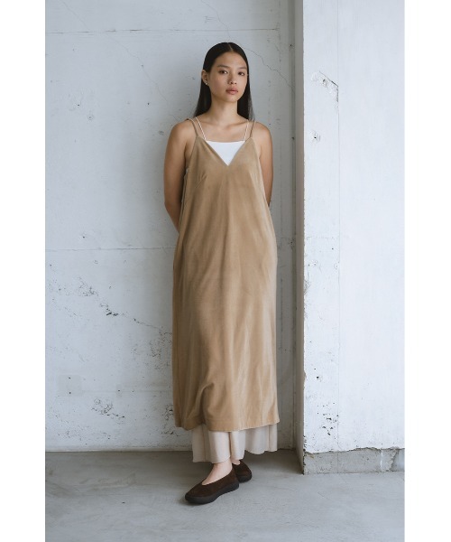STYLEMIXER（スタイルミキサー）の「ベロアレイヤーキャミワンピース（ワンピース・レディース・ブラック/ブラウン/ベージュ・SMALL/MEDIUM）」の18枚目の写真