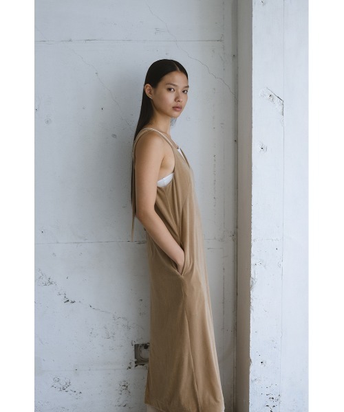 STYLEMIXER（スタイルミキサー）の「ベロアレイヤーキャミワンピース（ワンピース・レディース・ブラック/ブラウン/ベージュ・SMALL/MEDIUM）」の20枚目の写真