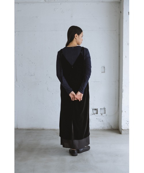 STYLEMIXER（スタイルミキサー）の「ベロアレイヤーキャミワンピース（ワンピース・レディース・ブラック/ブラウン/ベージュ・SMALL/MEDIUM）」の9枚目の写真