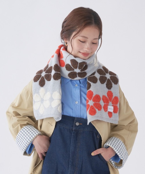 estaa（エスタ）の「ニットマフラー 洗える "ハート フラワー"（マフラー・レディース・ブルー/ダークブルー/ベージュ/ダークネイビー/ダークブラウン/ライトグレー/ライトベージュ/ブラック/グレー・FREE）」の21枚目の写真