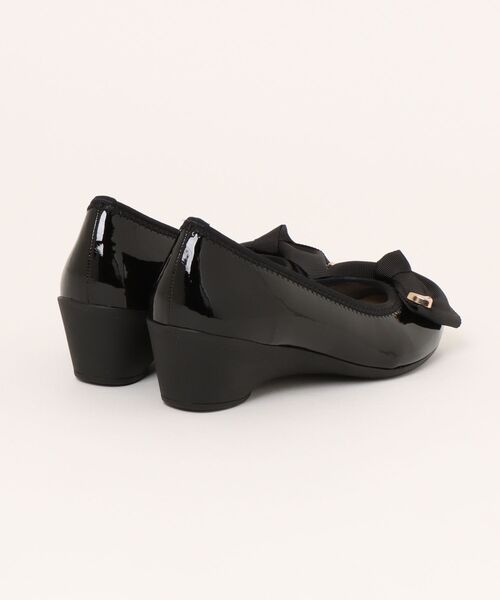 Bridget Birkin(ブリジットバーキン)の「【Bridget Birkin Walk】コーナーパーツリボンウォーキングパンプス(555230)(パンプス・レディース・ブラック系その他2/ブラック系その他/ブラウン系その他・23/24.5/24/23.5/22.5)」の4枚目の写真