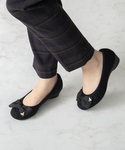 Bridget Birkin(ブリジットバーキン)の「【Bridget Birkin Walk】コーナーパーツリボンウォーキングパンプス(555230)(パンプス・レディース・ブラック系その他2/ブラック系その他/ブラウン系その他・23/24.5/24/23.5/22.5)」の3枚目の写真