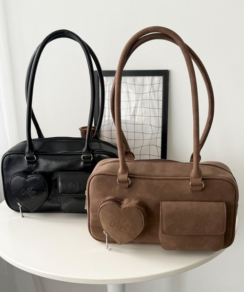 WEGO（ウィゴー）の「WEGO/ハートポケットボストンバッグ（ショルダーバッグ・レディース・ブラック/ブラウン・FREE）」の3枚目の写真