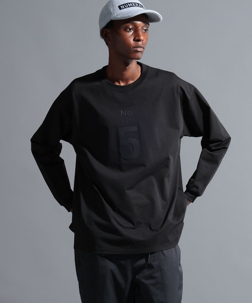 NUMERALS（ヌメラルズ）の「【NUMERALS】ナンバーロゴロングスリーブTEE（Tシャツ/カットソー・メンズ・オフホワイト/ブラック/ネイビー・MEDIUM/LARGE）」の2枚目の写真
