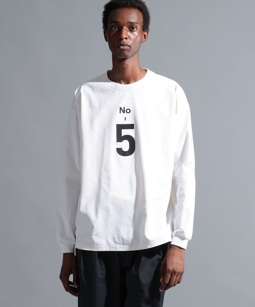 NUMERALS（ヌメラルズ）の「【NUMERALS】ナンバーロゴロングスリーブTEE（Tシャツ/カットソー・メンズ・オフホワイト/ブラック/ネイビー・MEDIUM/LARGE）」の6枚目の写真