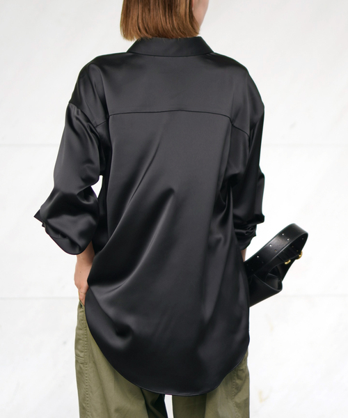 AP STUDIO(エーピーストゥディオ)の「サテンシャツ(シャツ/ブラウス・レディース・ブラック/チョコ・FREE)」の7枚目の写真