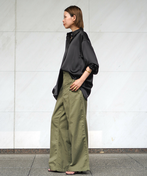 AP STUDIO(エーピーストゥディオ)の「サテンシャツ(シャツ/ブラウス・レディース・ブラック/チョコ・FREE)」の9枚目の写真