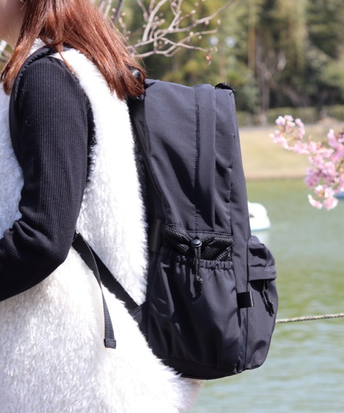THE BAREFOOT(ベアフット)の「【 DAY OUT / デイアウト 】back pack / バックパック GJI(バックパック/リュック・レディース・ブラック/グレー・FREE)」の4枚目の写真