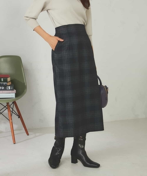 a.v.v（アーヴェヴェ）の「ラメチェックナロースカート（スカート・レディース・チャコールグレー/モカ・36/38）」の13枚目の写真