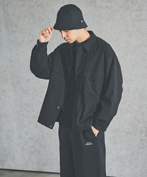 BAYFLOW(ベイフロー)の「【ストレッチ・イージーケア・吸水速乾・マシンウォッシャブル】SOLOTEXシャツジャケット(その他トップス・メンズ・カーキ/ブラック・LARGE/MEDIUM)」の4枚目の写真